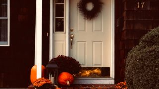 How to Decorate Your Porch for Fall