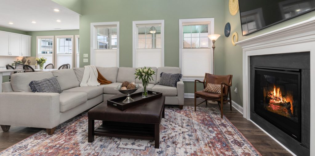 How to Incorporate The Most Attractive Paint Colors into Your Home if You're Looking to Sell